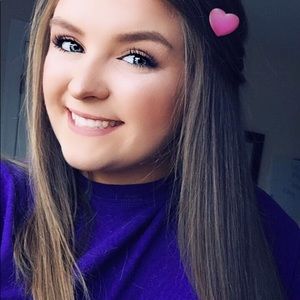 Meet your Posher, Abigail